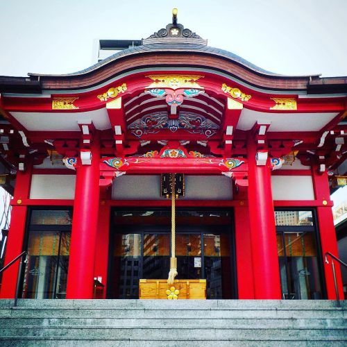 新宿の成子天神社の御朱印はこれ。境内で七福神巡りができちゃう？