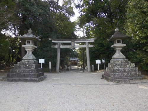 月讀神社（月読神社） -京田辺市大住池平-