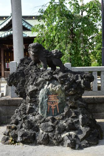 胡録神社の狛犬達