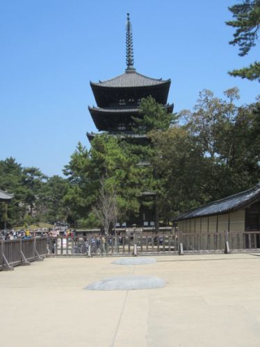 255東大寺は聖武天皇の希望だった