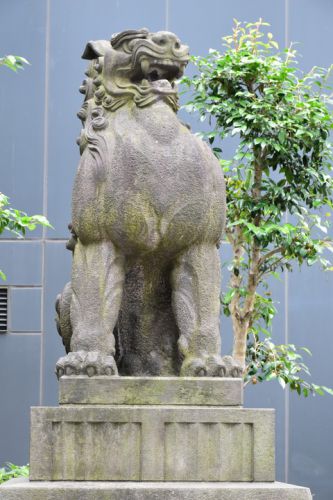 山王日枝神社の狛犬達