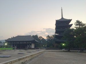 奈良の見どころ　その37   興福寺　柱絵