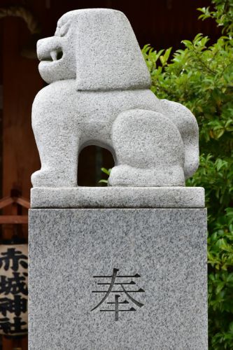赤城神社の狛犬達