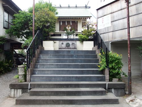 巣鴨大鳥神社 - 稲荷社が起源・私財で再建されたおとりさま