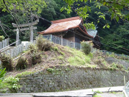 高樹神社と磐井城