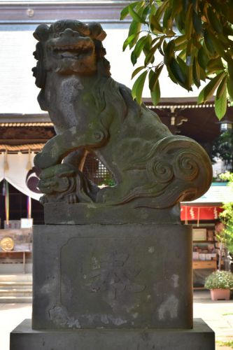 太子堂八幡神社の狛犬達