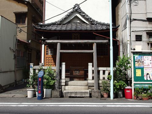 千代田神社 - 太田道灌が江戸城の鎮守として創建したと伝わる神社