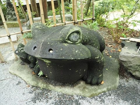 楽しい物がいっぱいの「如意輪寺」かえる寺　（福岡県小郡市）