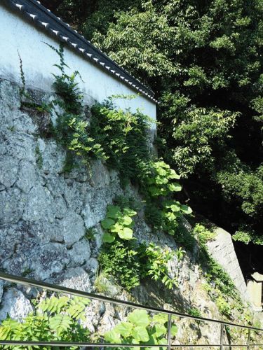 四国７１番「弥谷寺」の御朱印　奥の院の御朱印では腕輪を頂きました（香川県三豊市）