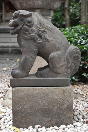 安平神社の狛犬達
