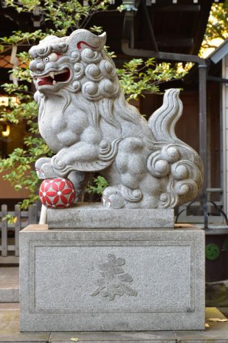 神明氷川神社の狛犬達