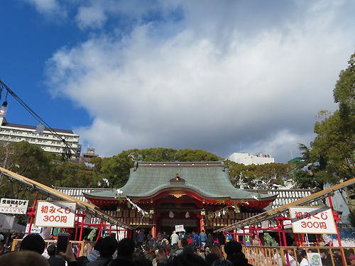 生田神社へ初詣。
