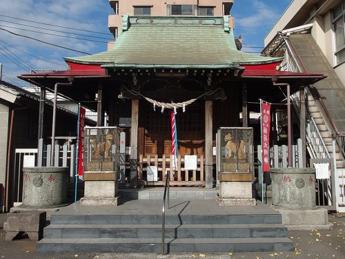 義田稲荷神社 - 困窮者の救済のために設けられた「義田」の守護神として祀られた神社