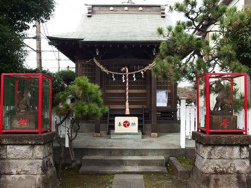 汐留稲荷神社 - 地域の発展に寄与した池上幸豊を祀る神社