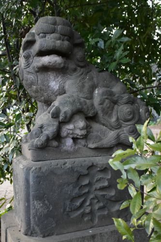 神明神社（世田谷区船橋）の狛犬達