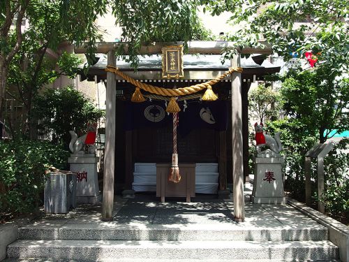 茶ノ木神社 - 江戸期の屋敷神が起源・「火伏せの神」としても崇められたお稲荷さま