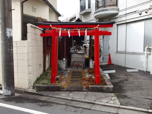 小林稲荷神社 - 蒲田の住宅街にひっそりと佇む小祠