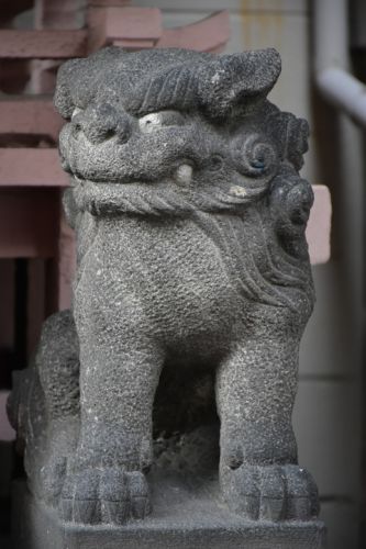 八二神社の狛犬達