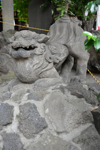 子易神社の狛犬達