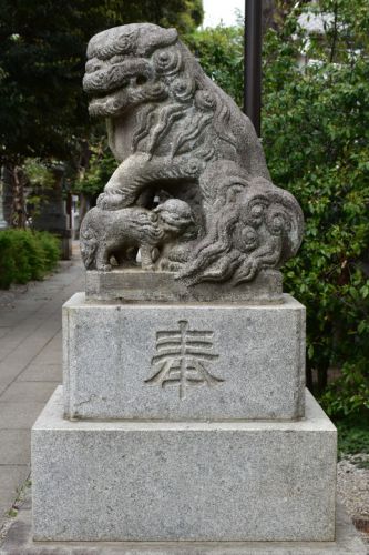 大和町八幡神社の狛犬達