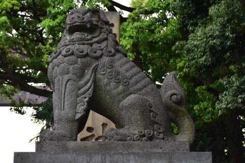 靖國神社の狛犬達