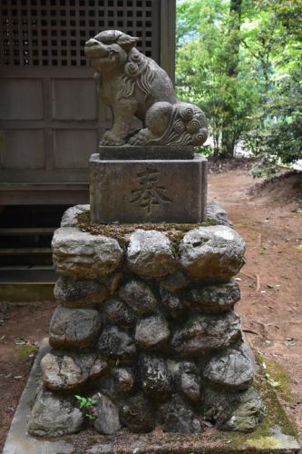 大戸里神社の狛犬達