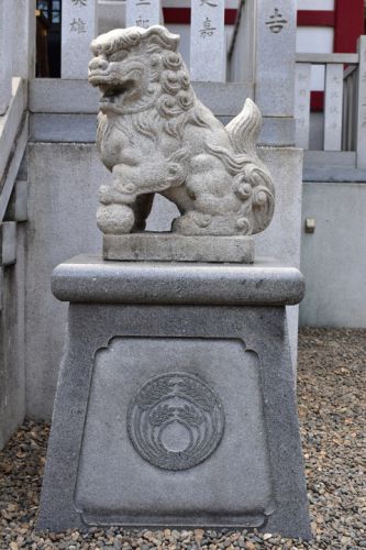 七倉稲荷神社の狛犬達