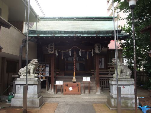 三河稲荷神社 - 三河国から徳川家康とともに江戸にやってきた神社