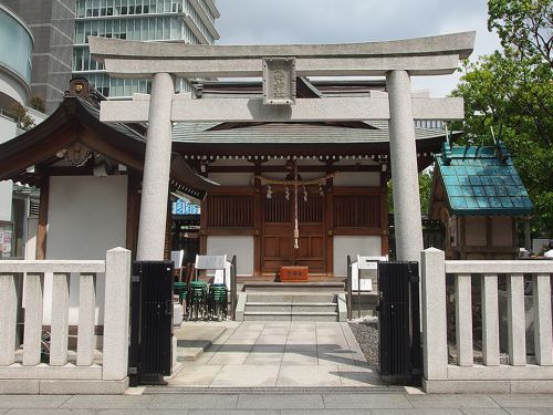 浜町神社 - 薩摩藩島津家の下屋敷に祀られていたお稲荷さまが起源の神社