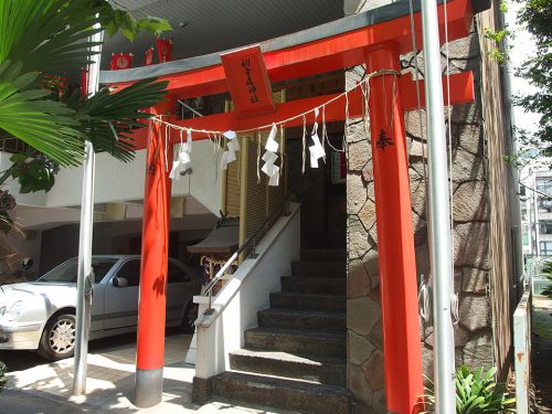 初音森神社摂社 - 江戸七森のひとつ・鎌倉時代に創建されたお稲荷さまが起源の神社