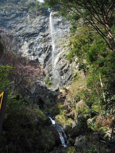 別格霊場第３番「慈眼寺」と「灌頂ヶ滝」（徳島県勝浦郡）