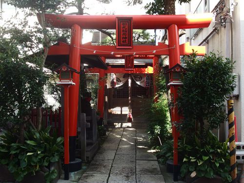 船光稲荷神社 - 江戸時代に「渋谷長者」によって創建されたと伝わる神社
