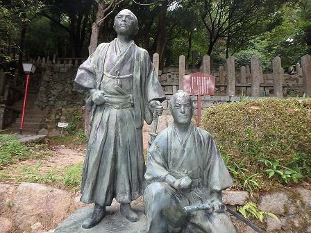 坂本龍馬、中岡慎太郎の墓、京都霊山護国神社、そして霊山歴史館