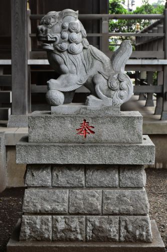 車返諏訪神社の狛犬達