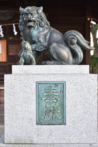 戸倉神社の狛犬達