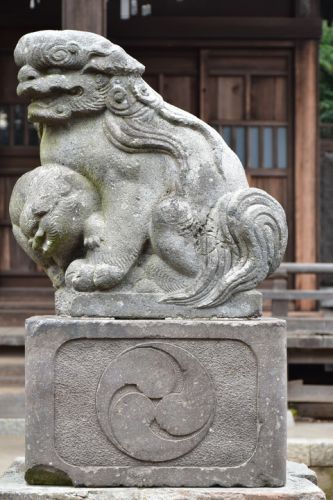 岩戸八幡神社の狛犬達