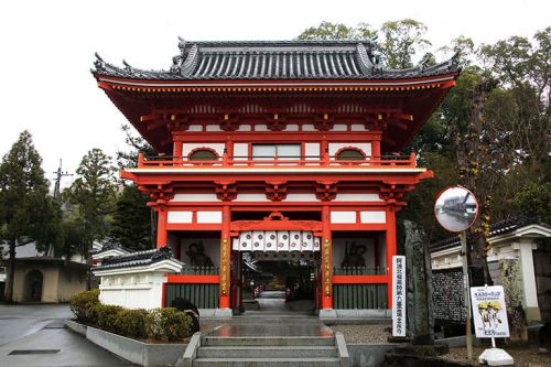 金泉寺は、四国八十八カ所霊場第三番札所です。