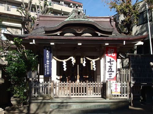蒔田杉山神社 - 鎌倉の鬼門鎮護のために祀られた「七杉山弁天」のひとつ