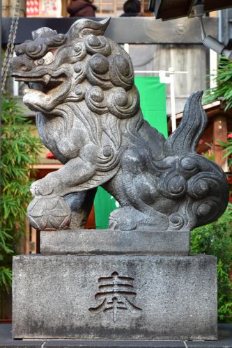 烏森神社の狛犬達