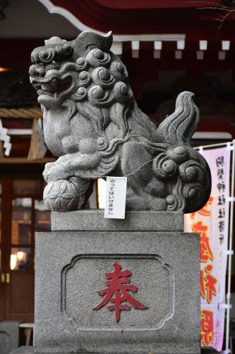 駒繋神社の狛犬達