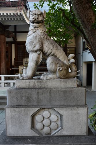 鳥越神社の狛犬達