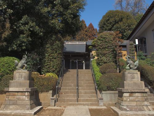杉山神社（横浜市都筑区池辺町） - 古くから池辺村の鎮守だったと伝わる神社
