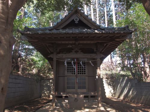 八所神社（横浜市都筑区池辺町） - 八所谷戸の鎮守として祀られてきたと思われる小祠