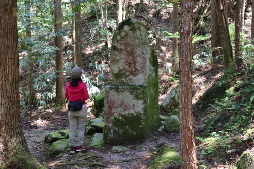 熊野神社遺跡　その②・不思議な廃神社を探検する