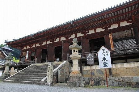 當麻寺  奈良県葛城市  /  金堂の四天王は日本最古のダンディー乾漆像！