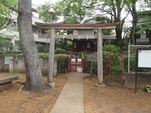 嚴島神社（品川区小山） - かつて湧水池があった場所に祀られている弁天さま