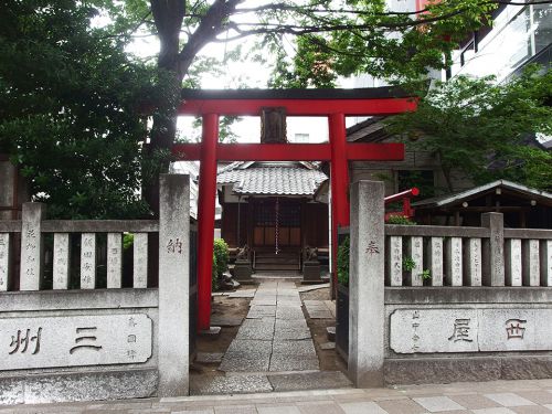 感應稲荷神社（西浅草） - 西浅草の鎮守神として祀られているお稻荷さま