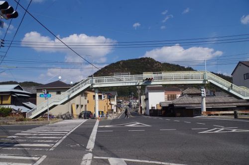 玉比（たまひめ）神社　岡山県玉野市 巨大な霊岩