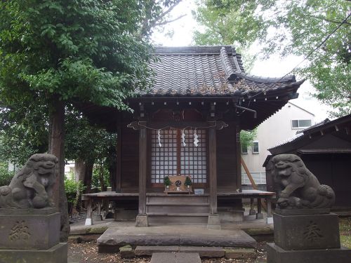 高木神社（目黒区南） - 旧碑文谷村子之神集落の守護神「第六天」が起源と伝わる神社
