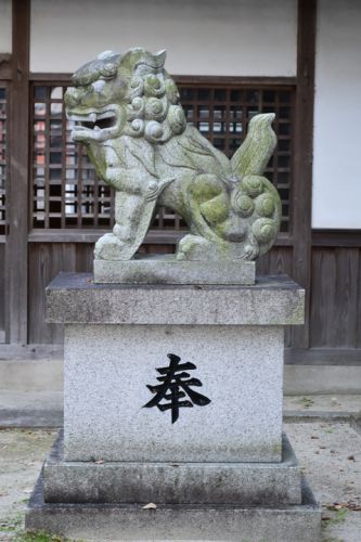 屏風杵築神社の狛犬達